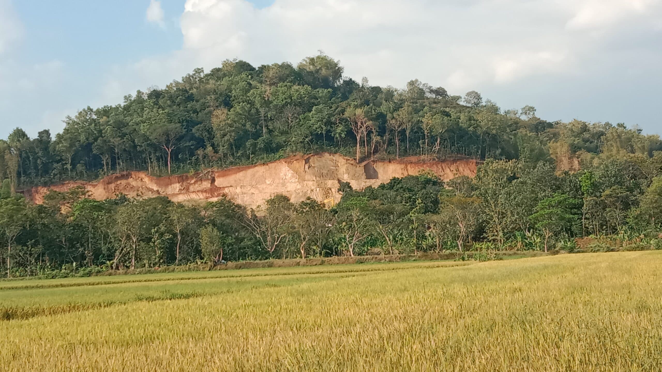 Gunung Cakaran, Korban Pembangunan?