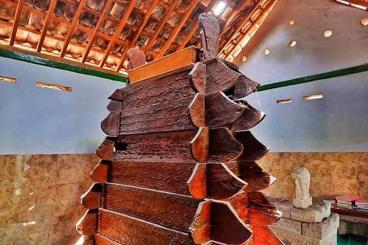 KRT Jayaningrat: Wali-Pujangga Karaton Ngayogyakarta Hadiningrat