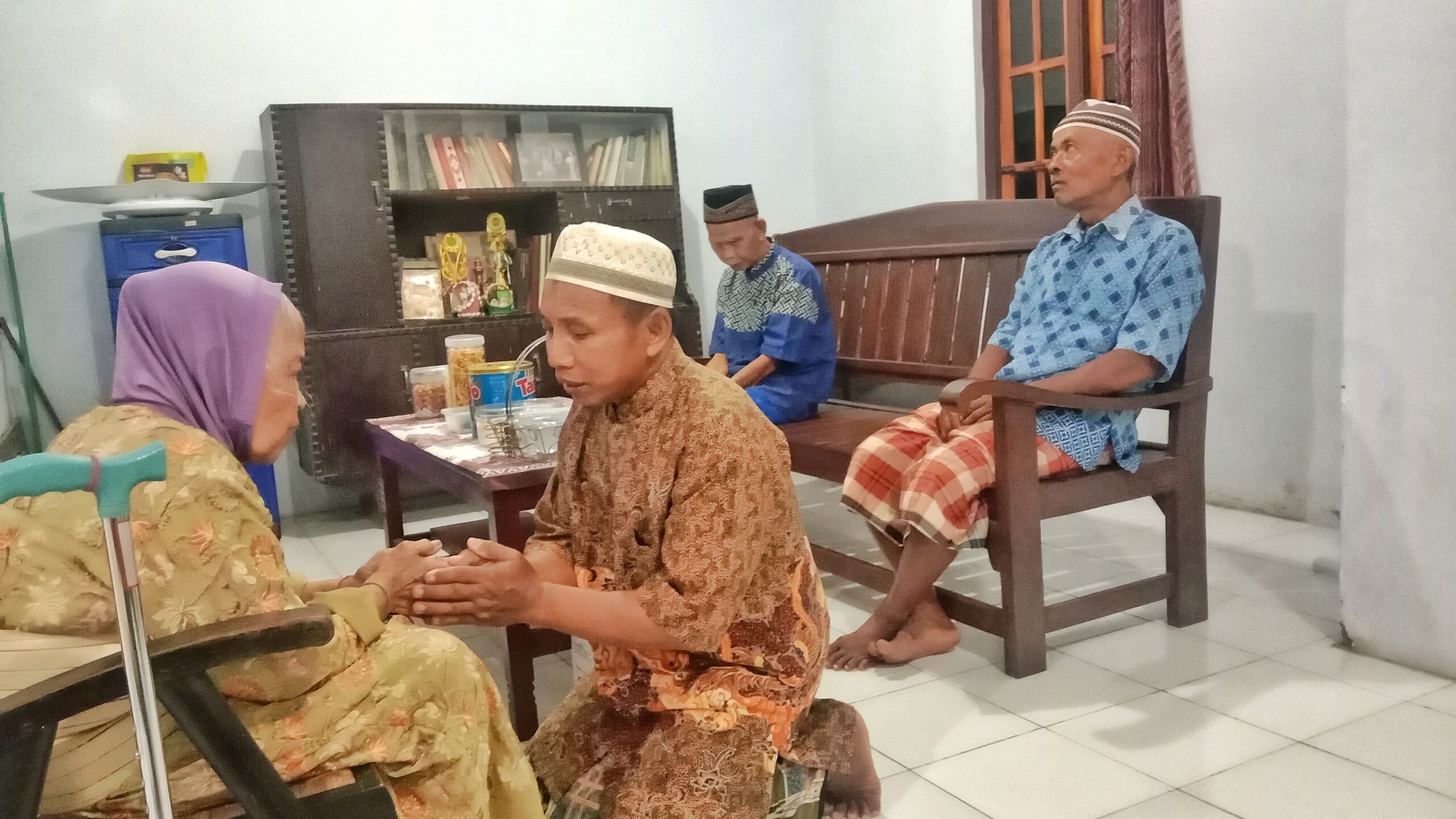 Tradisi Ujung: Kehangatan Kohesi Sosial di Hari Lebaran