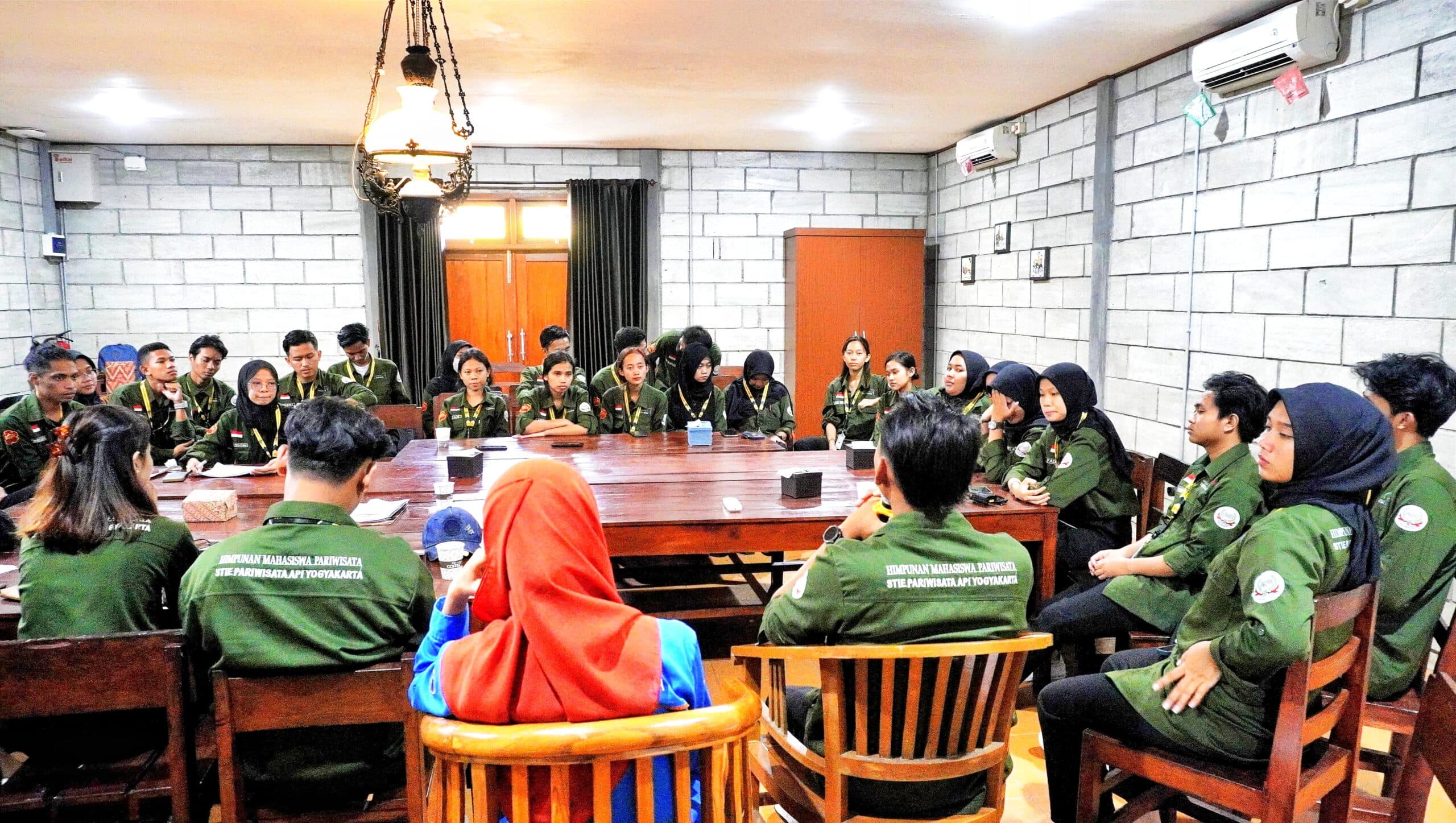 Dies ke-24 STIEPAR API, HMP Gelar Kompetisi Fotografi dan Lomba Menyanyi