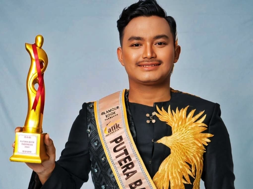 Mahasiswa STIEPAR API Hendra Diki Jadi Winner Putera Batik Indonesia 2024